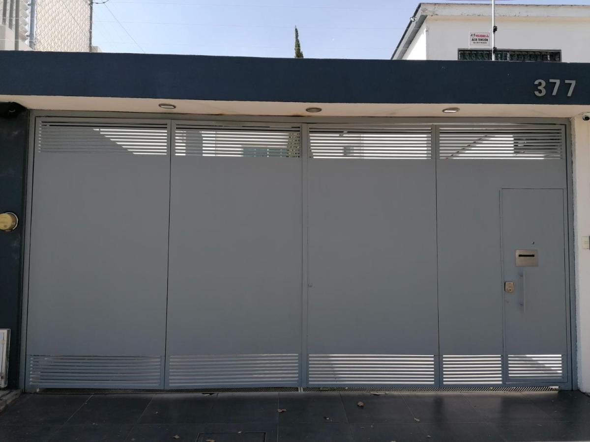 Casa Azul Turquesa Excelente Ubicacion Facturamos Βίλα Γκουανταλαχάρα Εξωτερικό φωτογραφία