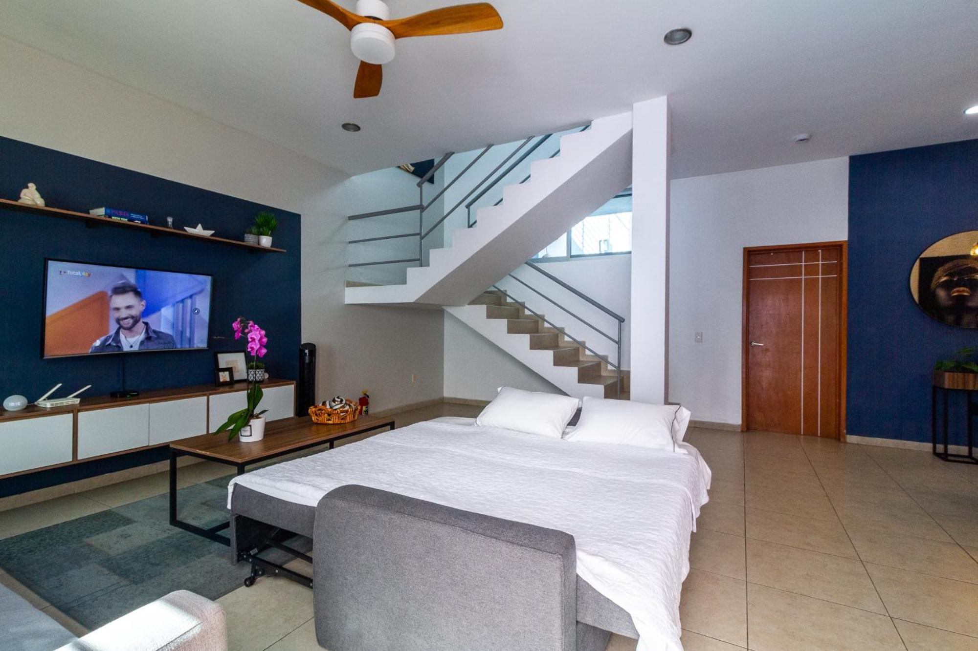Casa Azul Turquesa Excelente Ubicacion Facturamos Βίλα Γκουανταλαχάρα Εξωτερικό φωτογραφία