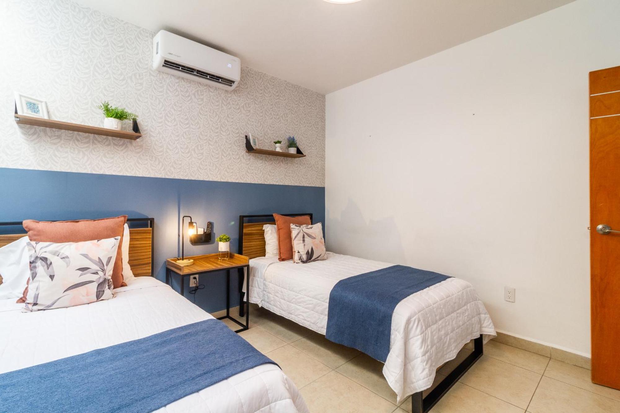 Casa Azul Turquesa Excelente Ubicacion Facturamos Βίλα Γκουανταλαχάρα Εξωτερικό φωτογραφία