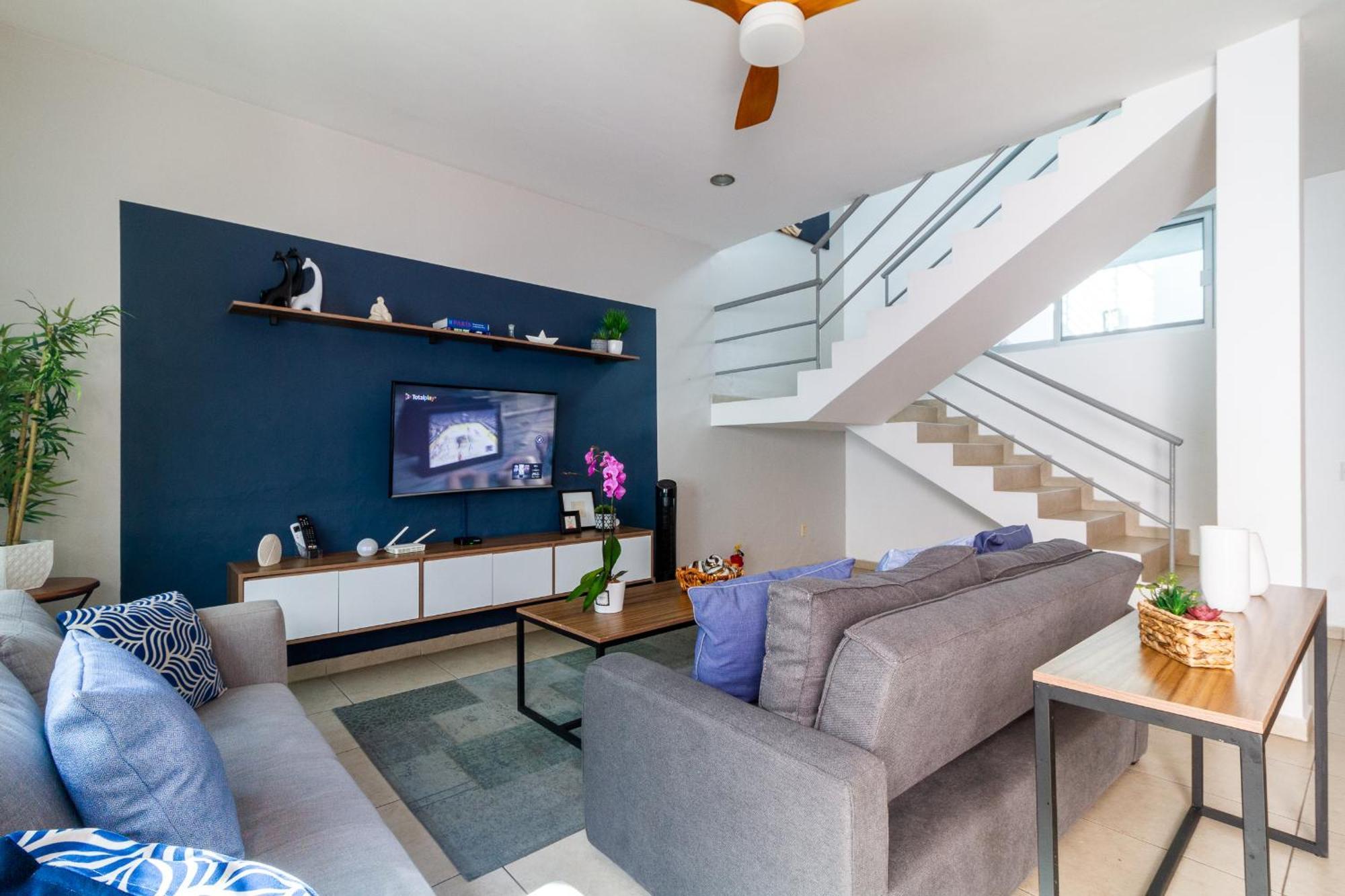 Casa Azul Turquesa Excelente Ubicacion Facturamos Βίλα Γκουανταλαχάρα Εξωτερικό φωτογραφία