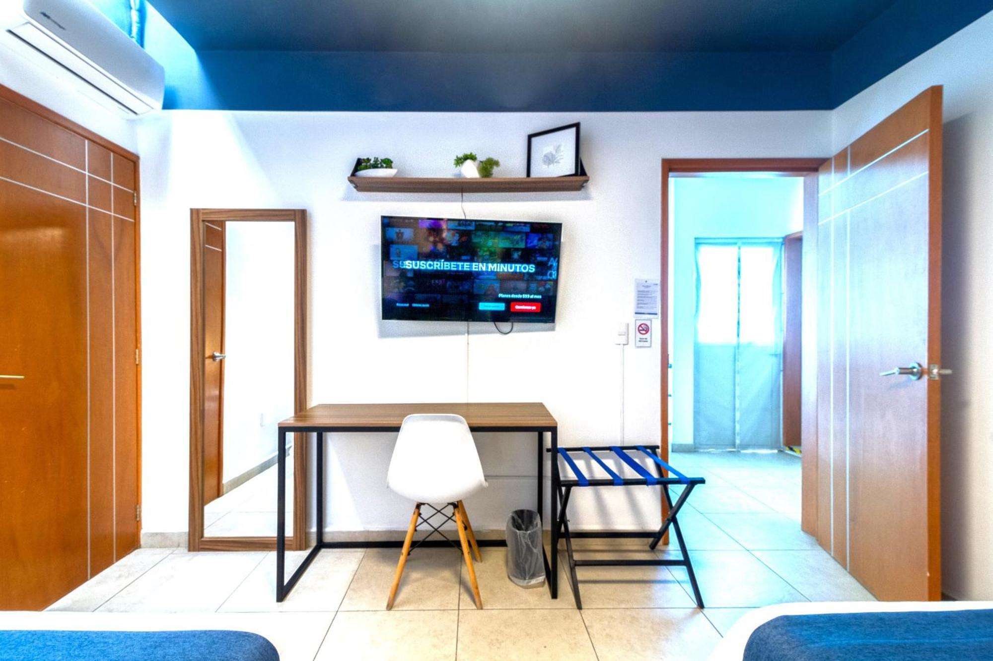Casa Azul Turquesa Excelente Ubicacion Facturamos Βίλα Γκουανταλαχάρα Εξωτερικό φωτογραφία